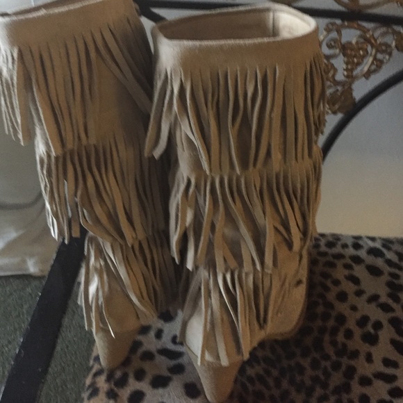 COPY - Michael Kors fringed suede boots - Picture 4 of 7